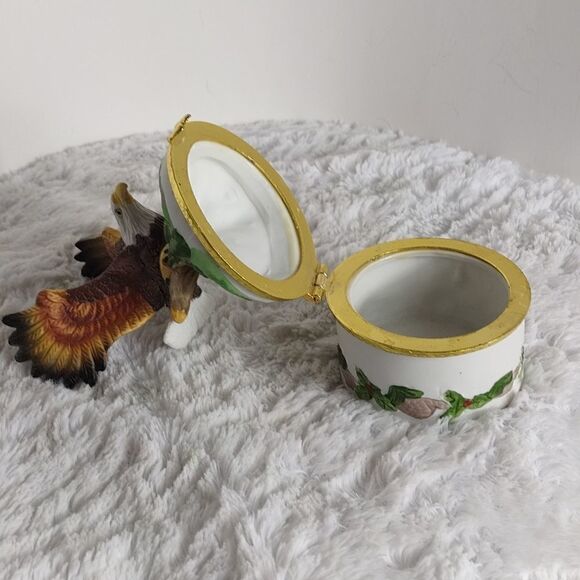 Eagle Porcelain Trinket Box - Picture 2 of 8
